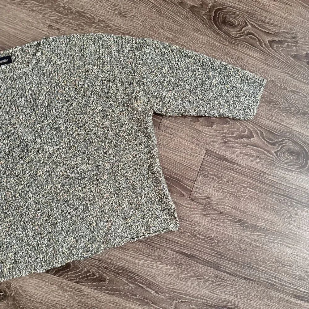 Eskandar One Size Textured Sweater - Picture 4 of 11